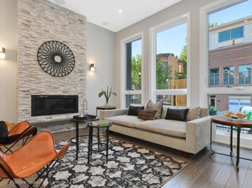 1714 Nelson St, Chicago, IL 60657-3029