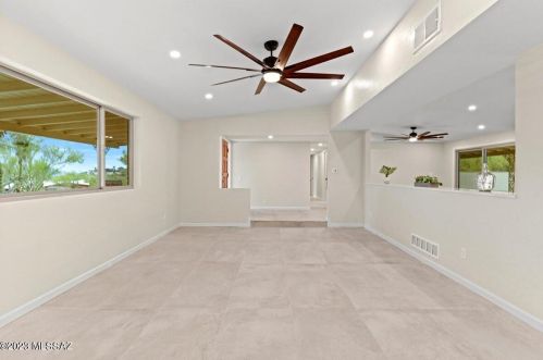 5862 Camino Arenosa, Tucson AZ  85718-4650 exterior