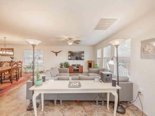 5629 Emma Thompson Way, Austin TX 78747-1711 exterior