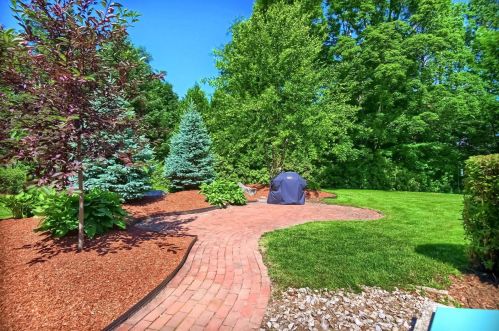 14 Foxcross Cir, Concord NH 03301-6920 exterior