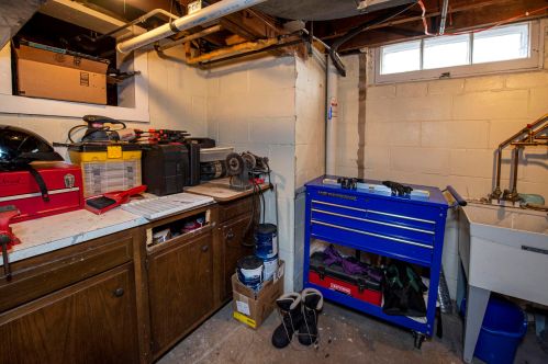 8442 Montana Ave, Milwaukee WI 53227-3357 exterior