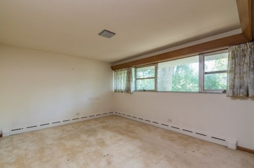 435 Lynn Ter, Waukegan IL 60085-3358 exterior