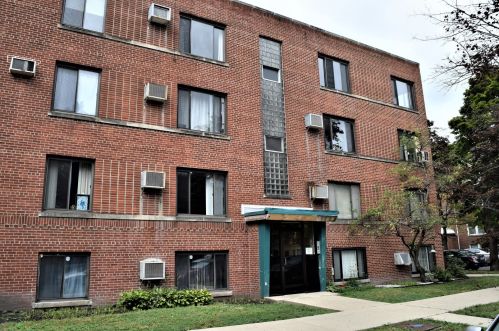 6454 Mozart St, Chicago, IL 60645-5265
