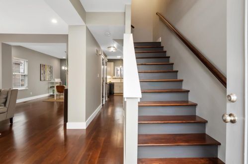 4230 Norfolk Ave, Saint Louis, MO 63110-3828