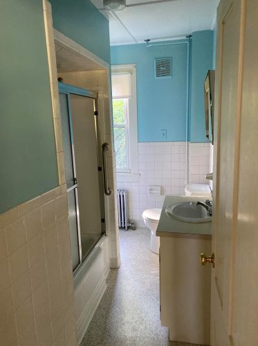 97 4 St, Dover NH 03820-2985 exterior