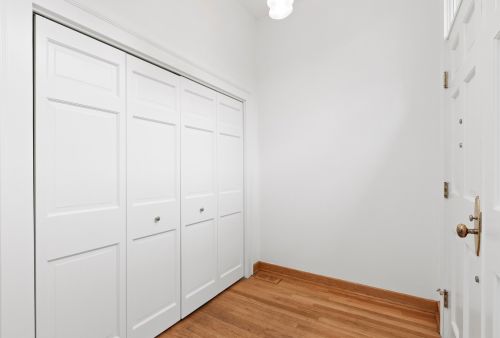 2032 Kenmore Ave, Chicago IL  60614-4108 exterior