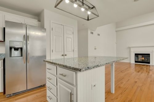 1715 Vlg Ct, Bull Valley IL 60014-2010 exterior