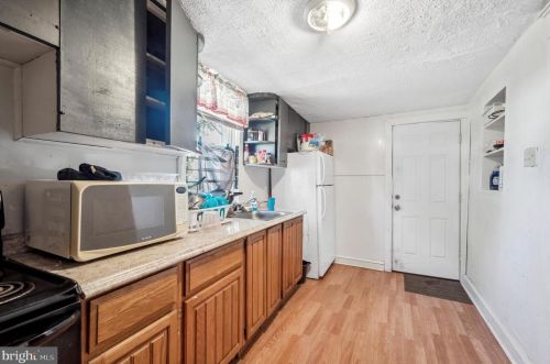 733 Wilson St, Chester PA 19013-2129 exterior