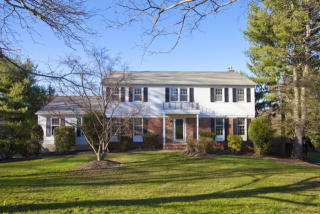 20 Canterbury Way, Morristown, NJ 07960-3606