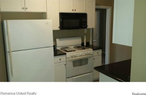 5688 Colonial St, Dearborn Heights MI  48127-3149 exterior