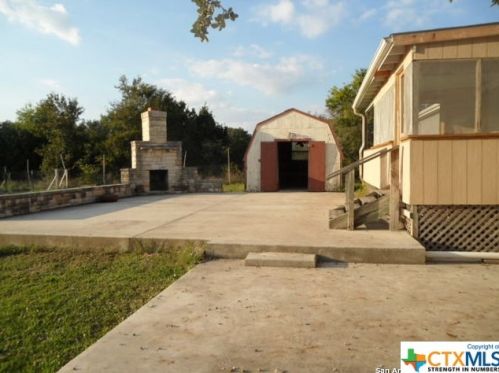 7006 Broken Arrow, Spring Branch TX 78070-3900 exterior