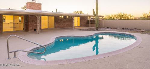 5862 Camino Arenosa, Tucson AZ  85718-4650 exterior