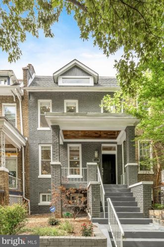 751 Princeton Pl, Washington, DC 20010-1606