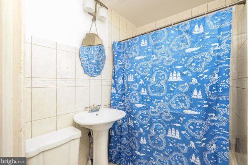 322 Emerson St, Washington DC 20011-4110 exterior