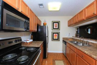 100 Saratoga Dr, Alpharetta GA  30022-5963 exterior