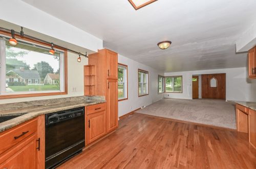 5551 Jerelyn Pl, Milwaukee WI 53219-2275 exterior