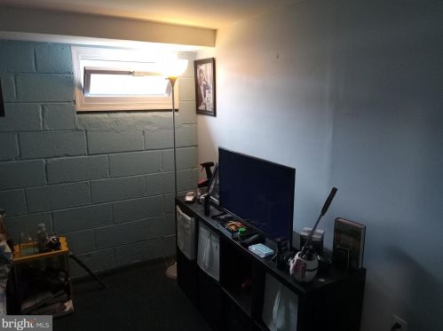 66 Elmwood Ave, Manor PA 19036-1927 exterior