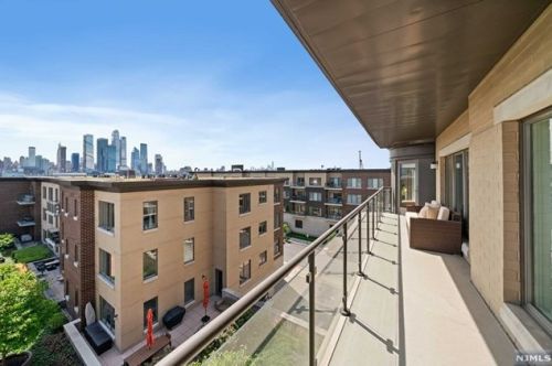 53 Eton Row, Union City NJ 07086 exterior