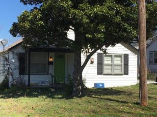 800 Gardena St, Ada, OK 74820-2408