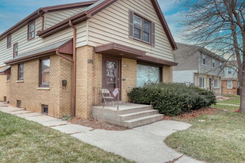 4321 50th St, Milwaukee, WI 53220-3602