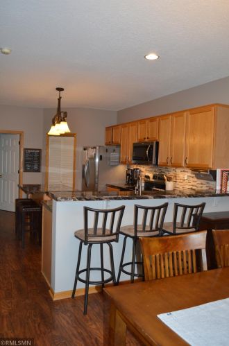 1888 Bluestem Ln, Saint Paul MN 55126-5018 exterior