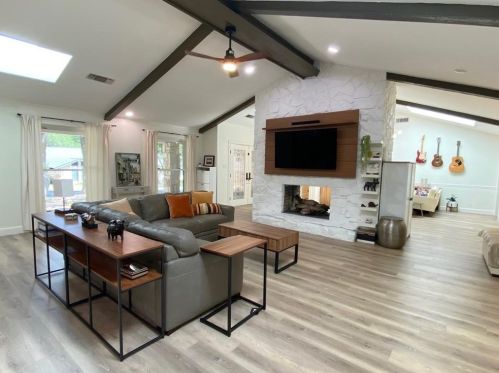 9500 Cedar Crest Dr, Austin TX  78750-2725 exterior