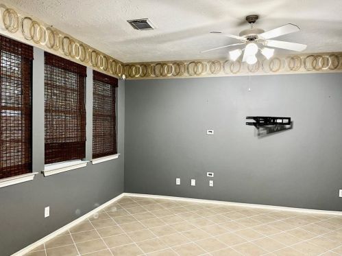 9016 Elm Drake Ln, Humble TX 77338-1199 exterior