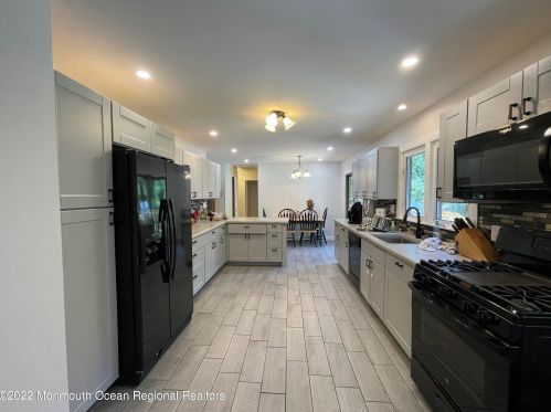 33 Maryland Ave, West Long Branch NJ  07764-1751 exterior