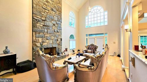 17815 Fraley Farm Rd, Rockville MD 20855-1664 exterior