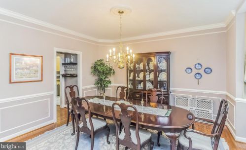 13606 Mt Prospect Dr, Rockville MD 20850-3510 exterior