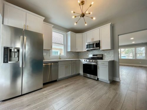 4951 Mcvicker Ave, Chicago IL  60630-1922 exterior