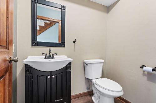 11830 Waterford Ave, Milwaukee WI  53228-1863 exterior