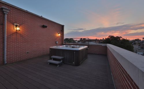 716 Schubert Ave, Chicago IL 60614-1247 exterior