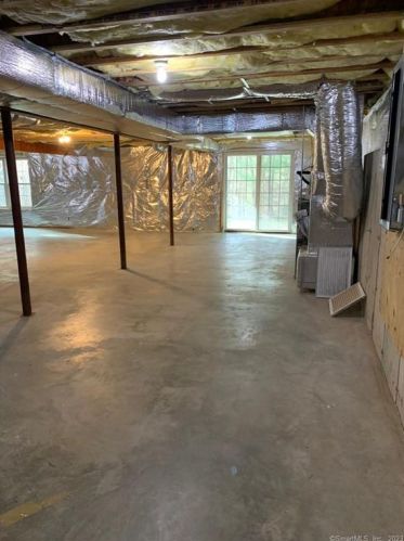 21 Marble Faun Ln, Windsor CT  06095-4766 exterior