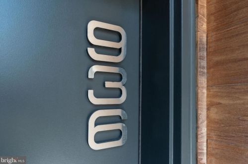 936 Leithgow St, Philadelphia PA 19123-1440 exterior