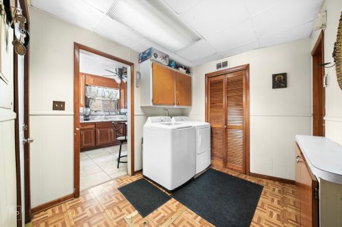 7153 72 St, Chicago IL 60629-3505 exterior