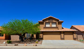 7612 Freshwater Pearl Dr, Tucson AZ  85747-5729 exterior