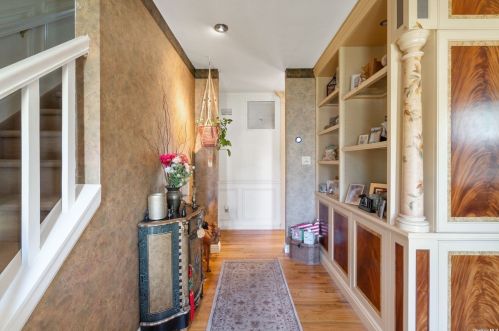 7 Cherry St, Central Islip NY  11722-4105 exterior