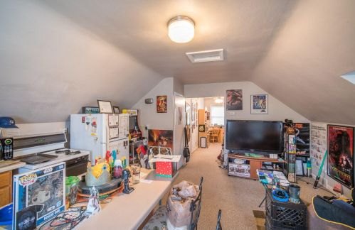 8528 Morgan Ave, Milwaukee WI 53228-1520 exterior