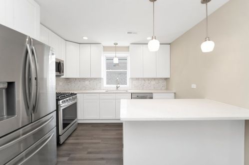 1906 60th Ct, Chicago IL  60804-1639 exterior