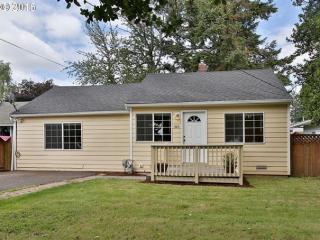 925 162 Ave, Portland OR  97233-4004 exterior