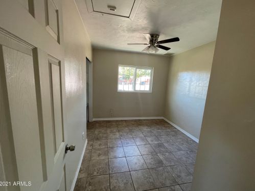 6739 33rd Ave, Phoenix AZ 85041-6332 exterior