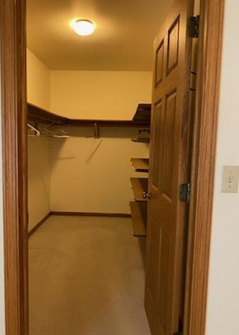 1941 Sharon Ln, Manitowoc WI 54220-1527 exterior