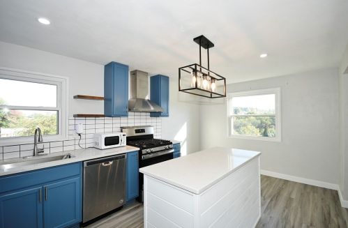 4985 Aspen St, Pittsburgh PA  15122-1250 exterior