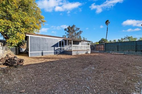 27161 Jarvis St, Perris CA  92570-6952 exterior