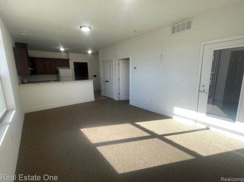 24356 Ann Arbor Trl, Dearborn Heights, MI 48127-1708