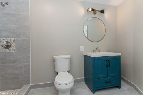 9059 Ellis Ave, Chicago IL 60619-7821 exterior