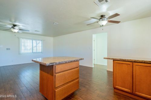 4220 16 Dr, Phoenix AZ 85015-1426 exterior