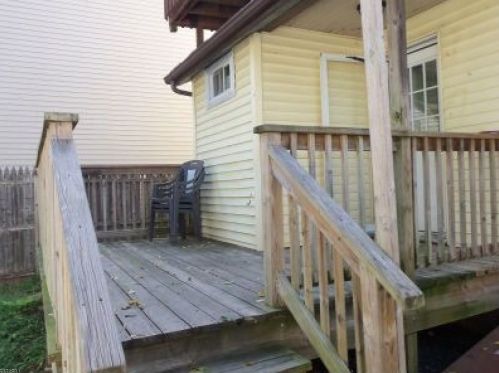 225 Main St, Bound Brk NJ 08805-1837 exterior