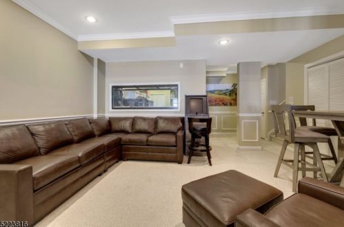 118 Independence Trl, Paterson NJ 07512-2808 exterior